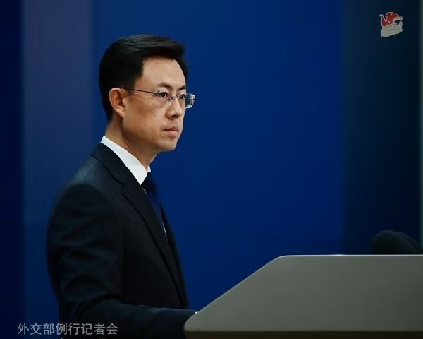 同花配资 德媒称中方表示愿意参加在乌的国际维和部队，外交部：不属实